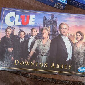 CLUE: DOWNTON ABBEY Edition Board Game used